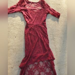 Solemio burgundy lace dress size small women's fits girls size 14-16